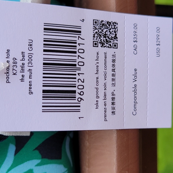 KATE SPADE NWT LARGE GREEN MULTI PACKABLE TOTE WITH WRISTLET! - Picture 13 of 13